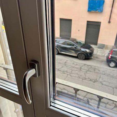 Casa Sassari - Vicino Porta Susa F.S. Turin Exteriör bild