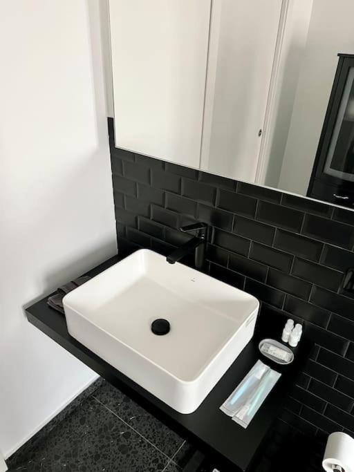 Casa Sassari - Vicino Porta Susa F.S. Turin Exteriör bild