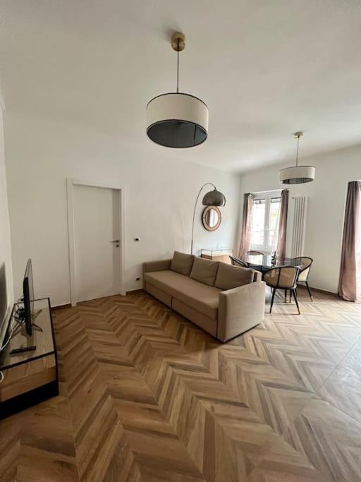 Casa Sassari - Vicino Porta Susa F.S. Turin Exteriör bild